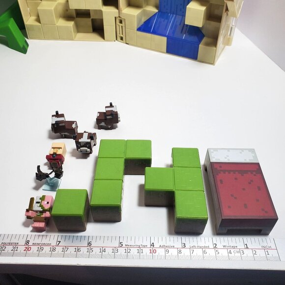 Minecraft Adventure Figures Lot Creeper Dragon Pigs Case Boxes Steve Ocelot Cows - Picture 7 of 13
